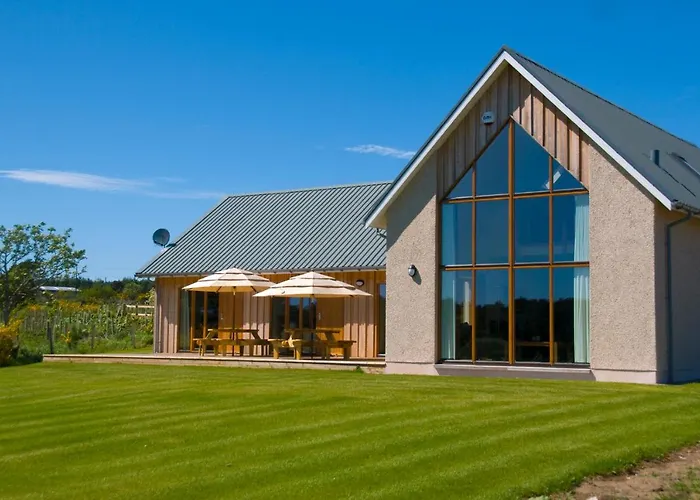 Clovenstone Lodges